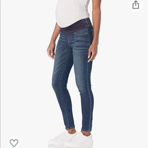Maternity jeans- Levi’s